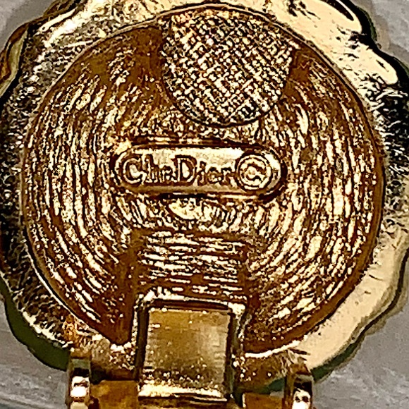 Vintage DIOR Clip-On Earrings - Picture 10 of 13